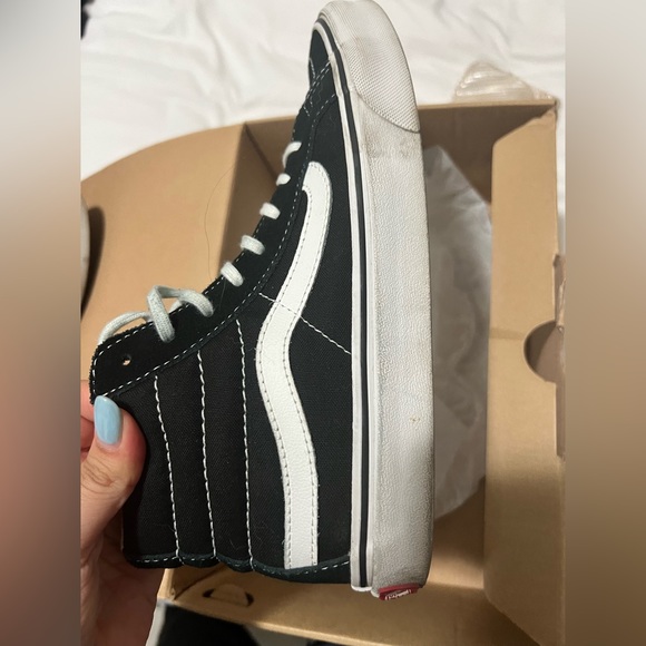VANS Sk8-Hi Black & White Shoes - Picture 5 of 8
